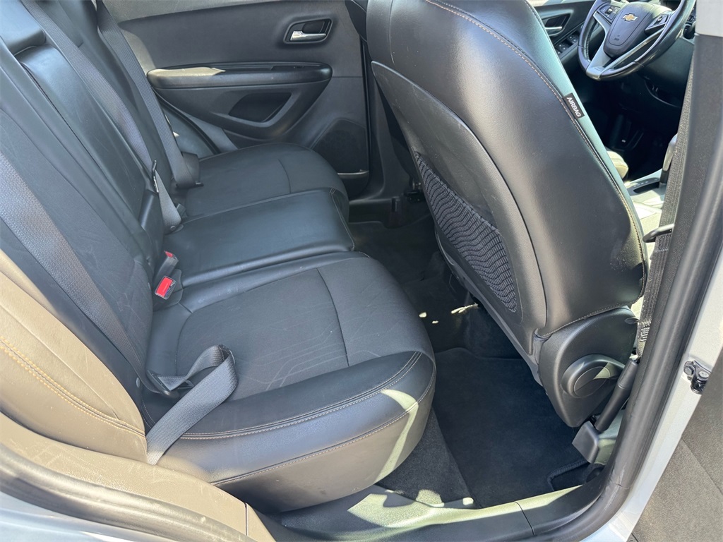 2022 Chevrolet Trax LT photo 18