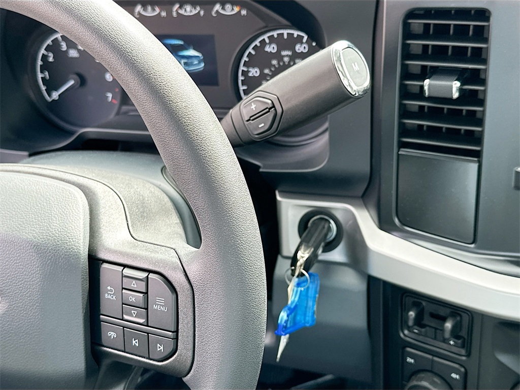 2024 Ford F-250 XL photo 10