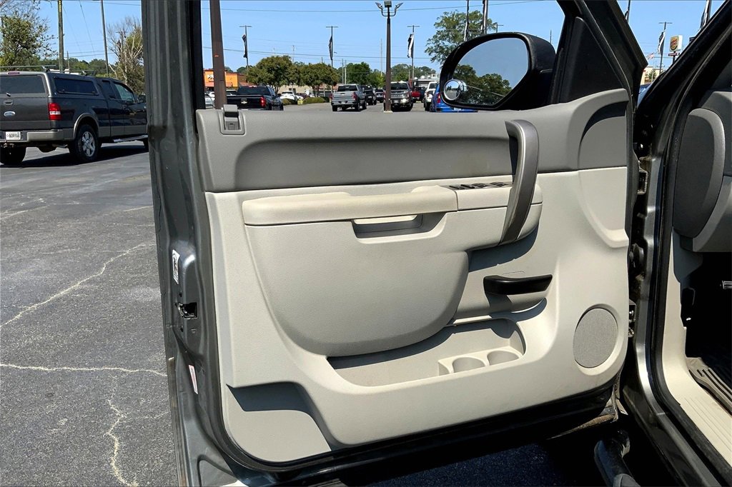 2013 Chevrolet Silverado 2500HD LT photo 22