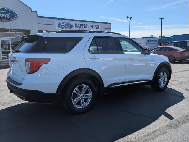 2022 Ford Explorer XLT photo 3