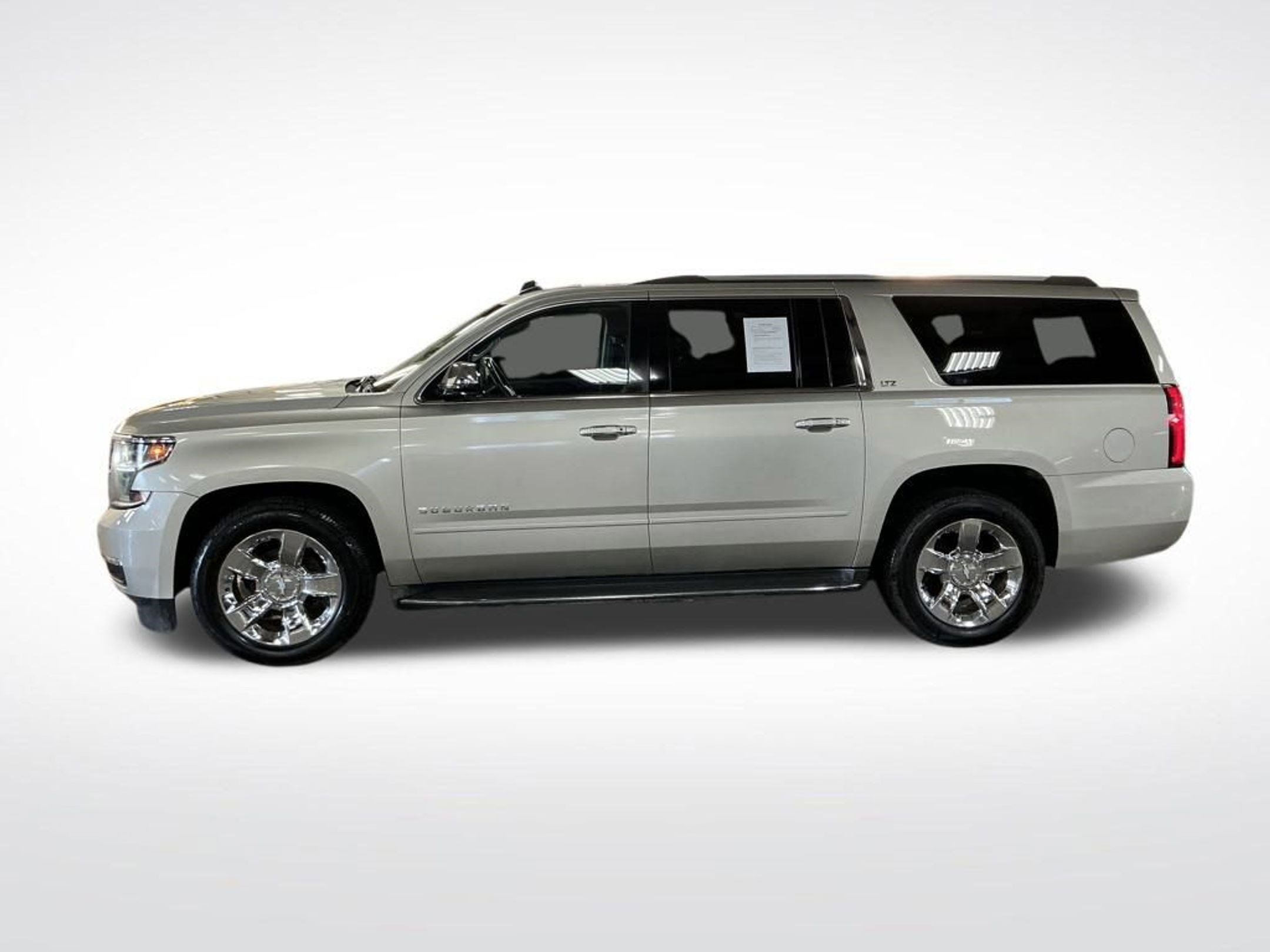 2015 Chevrolet Suburban LTZ photo 2