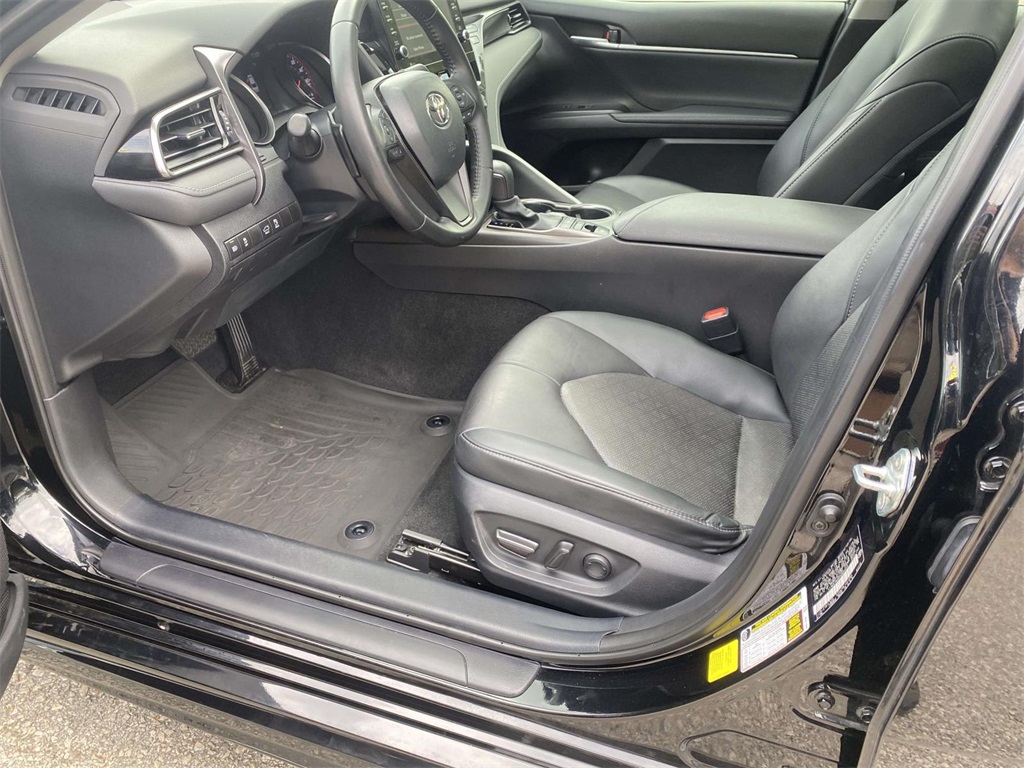 2023 Toyota Camry XSE photo 10