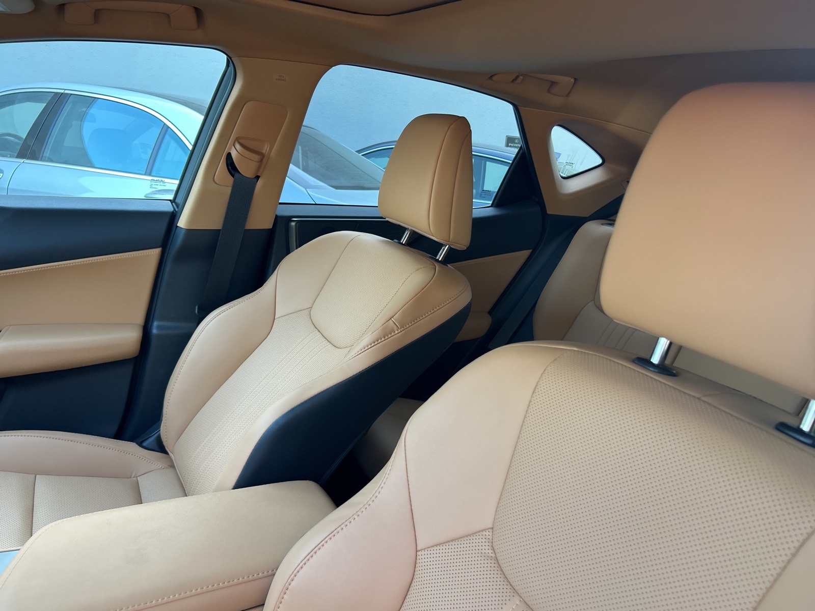 2025 Lexus NX 350h Premium photo 9