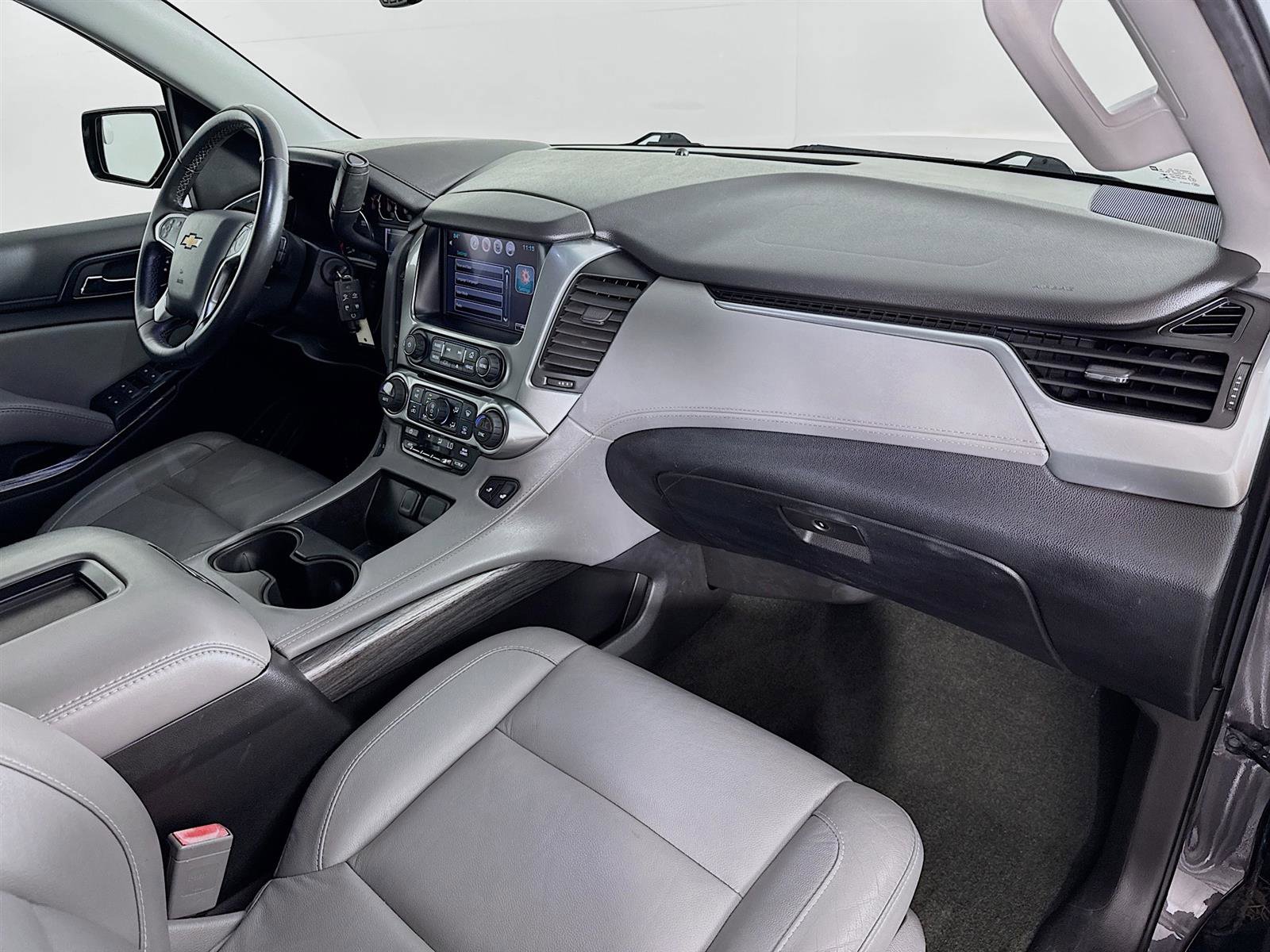 2016 Chevrolet Tahoe LT photo 26