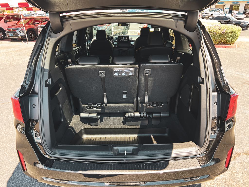 2026 Honda Odyssey photo 7