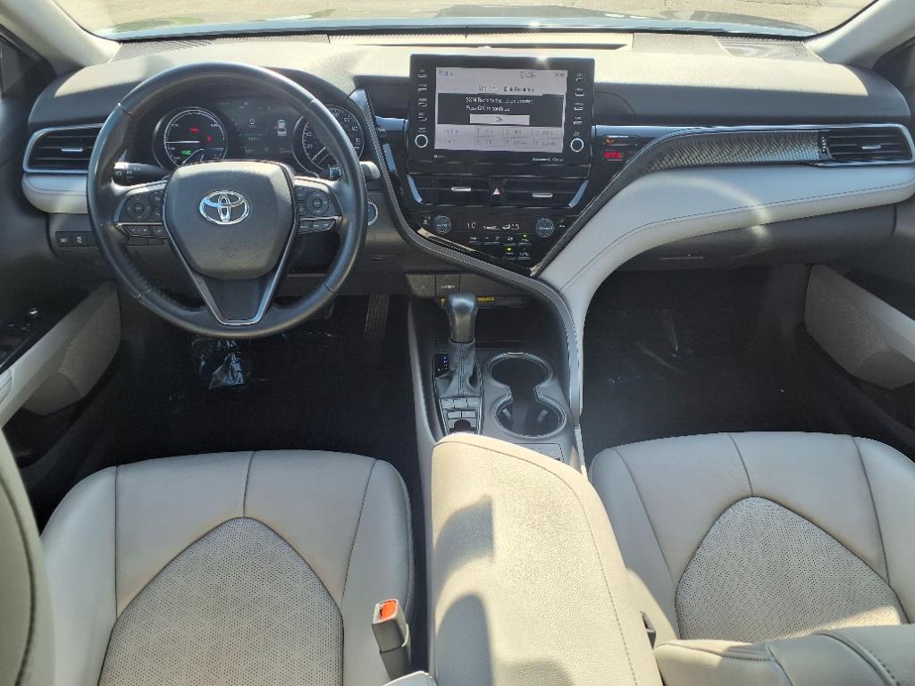 2021 Toyota Camry Hybrid XSE photo 4