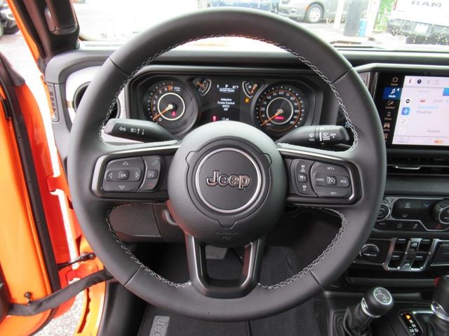 2025 Jeep Gladiator Sport S photo 17