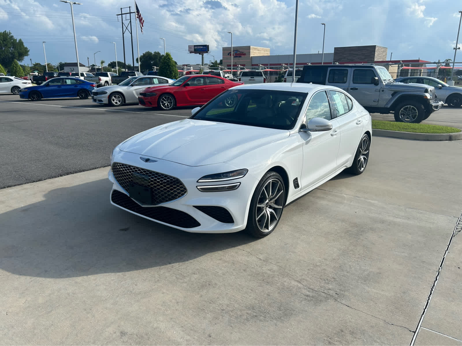 2025 Genesis G70 2.5T photo 3
