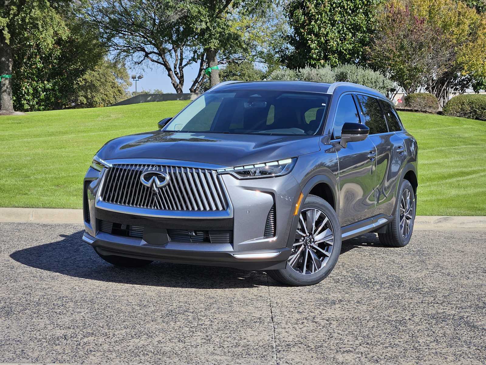 2026 INFINITI QX60 LUXE's photo