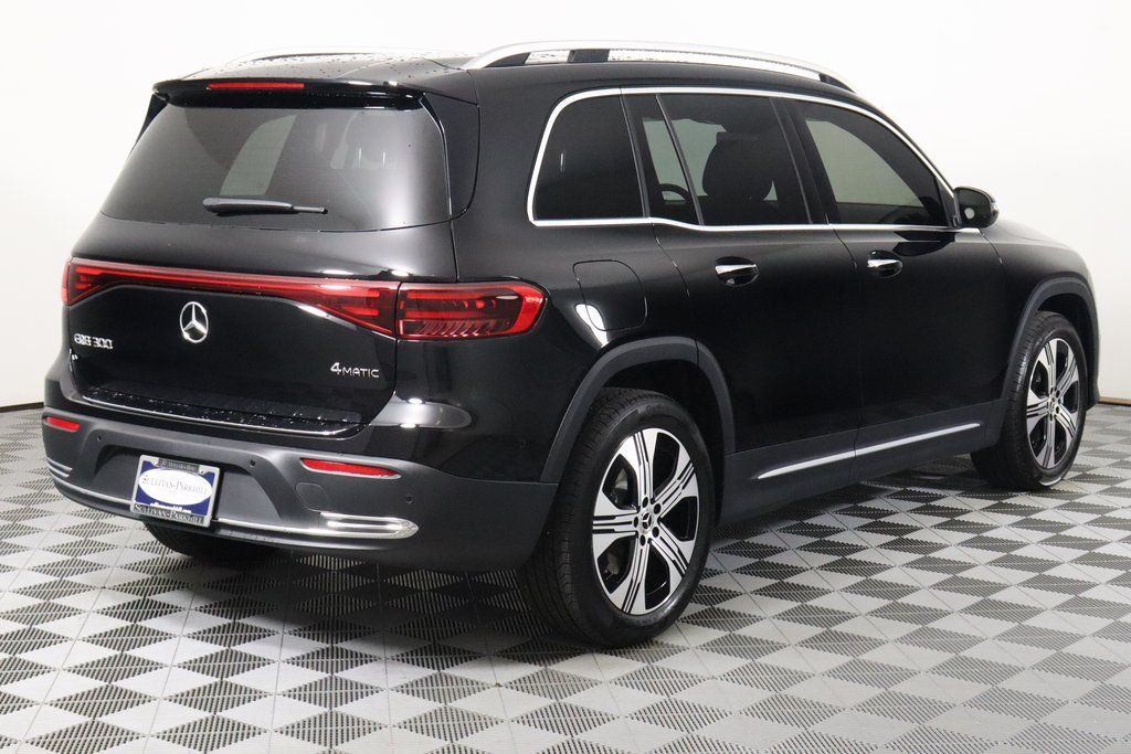 2024 Mercedes Benz EQB 300 4MATIC photo 3