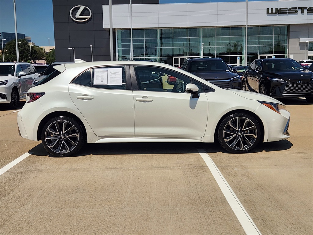 2019 Toyota Corolla XSE photo 4