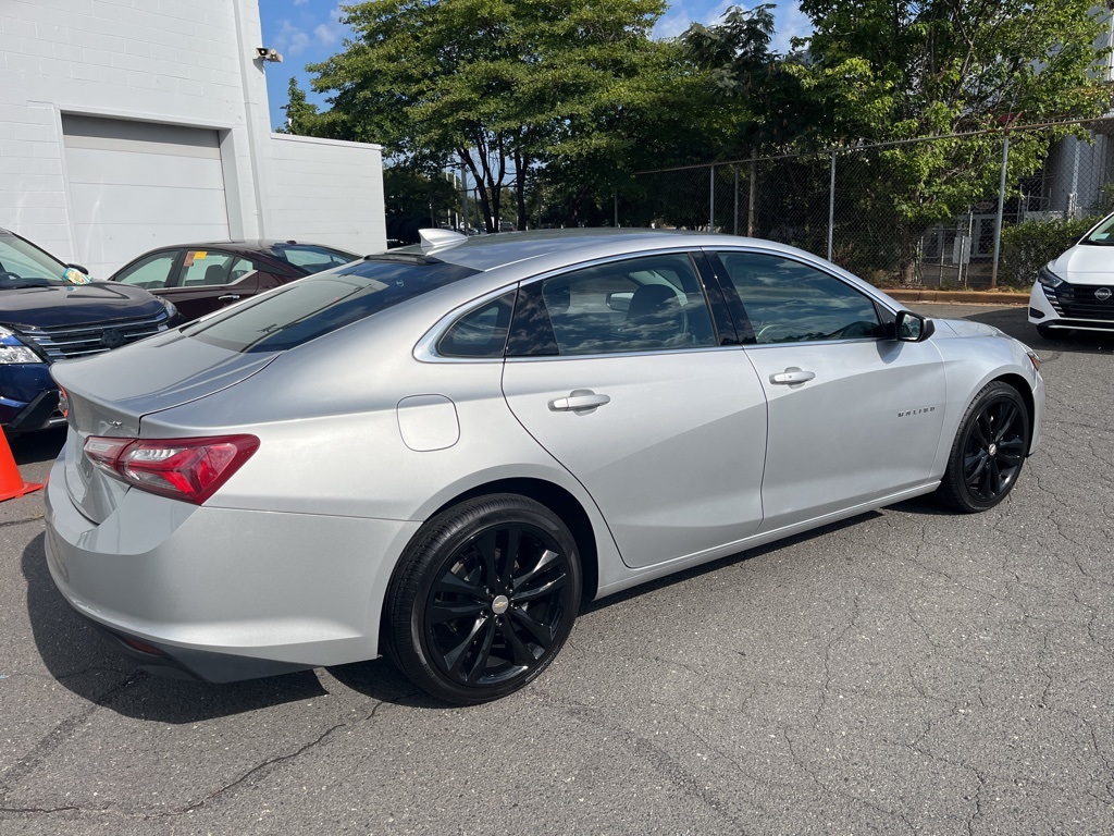 2022 Chevrolet Malibu 1LT photo 3