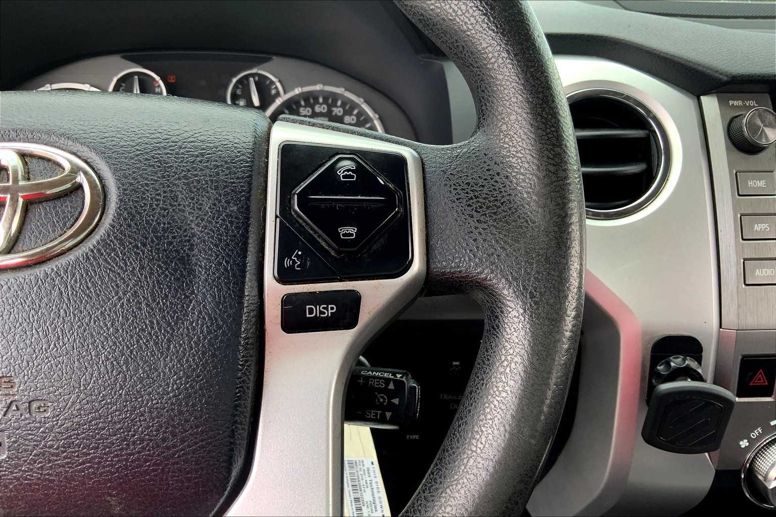 2017 Toyota Tundra SR5 photo 23