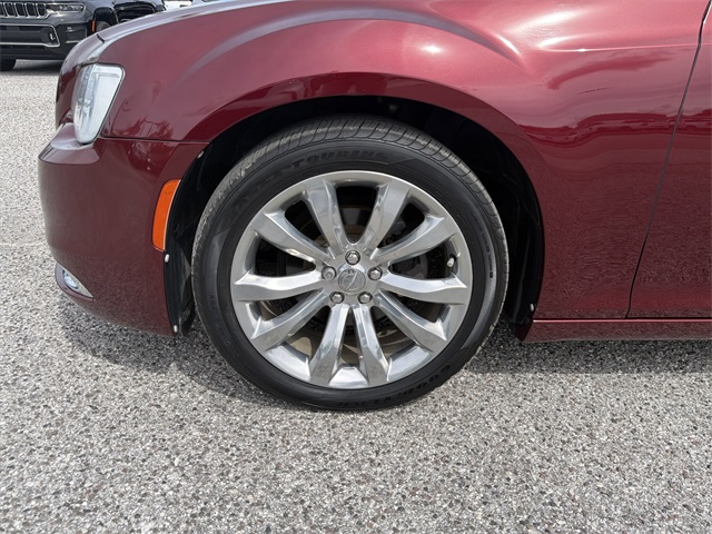 2018 Chrysler 300 Touring Limited photo 26