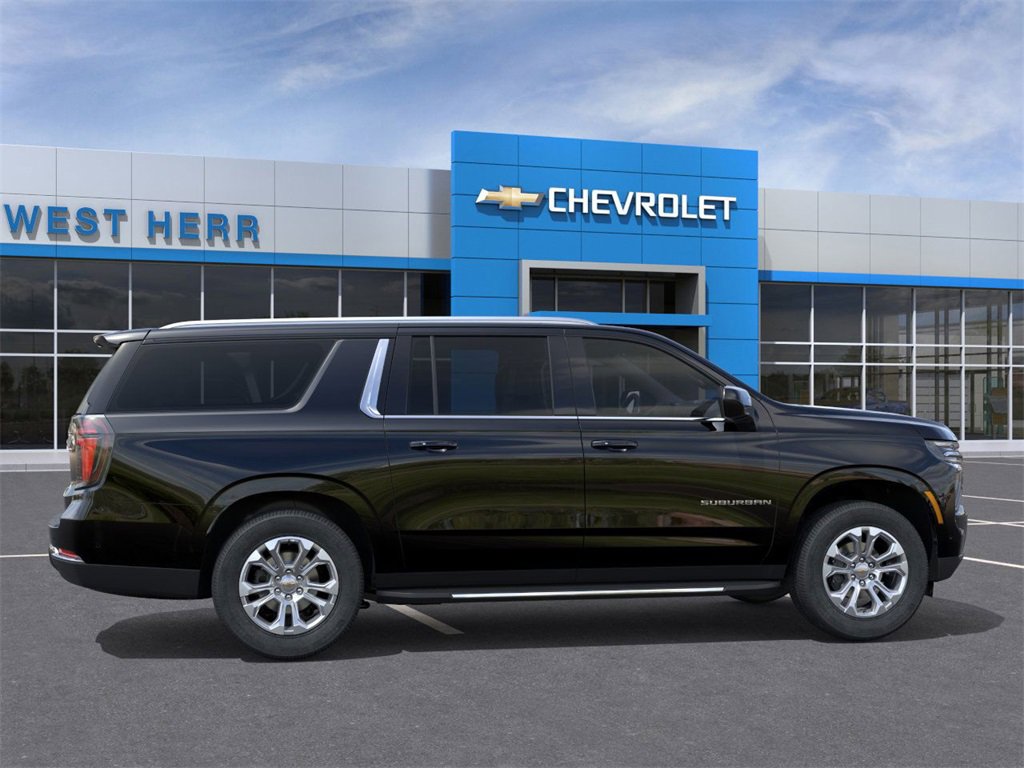 2026 Chevrolet Suburban LS photo 4