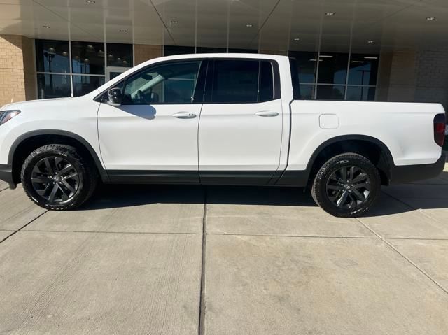 2025 Honda Ridgeline Sport photo 2