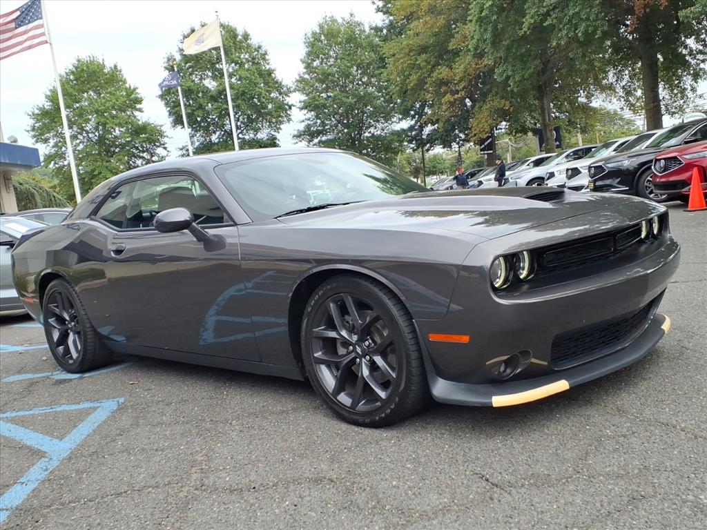 2021 Dodge Challenger GT photo 3