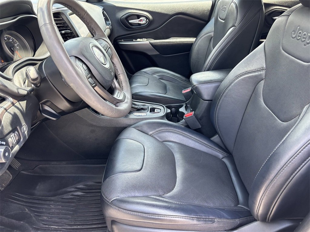 2022 Jeep Cherokee Latitude Lux photo 15