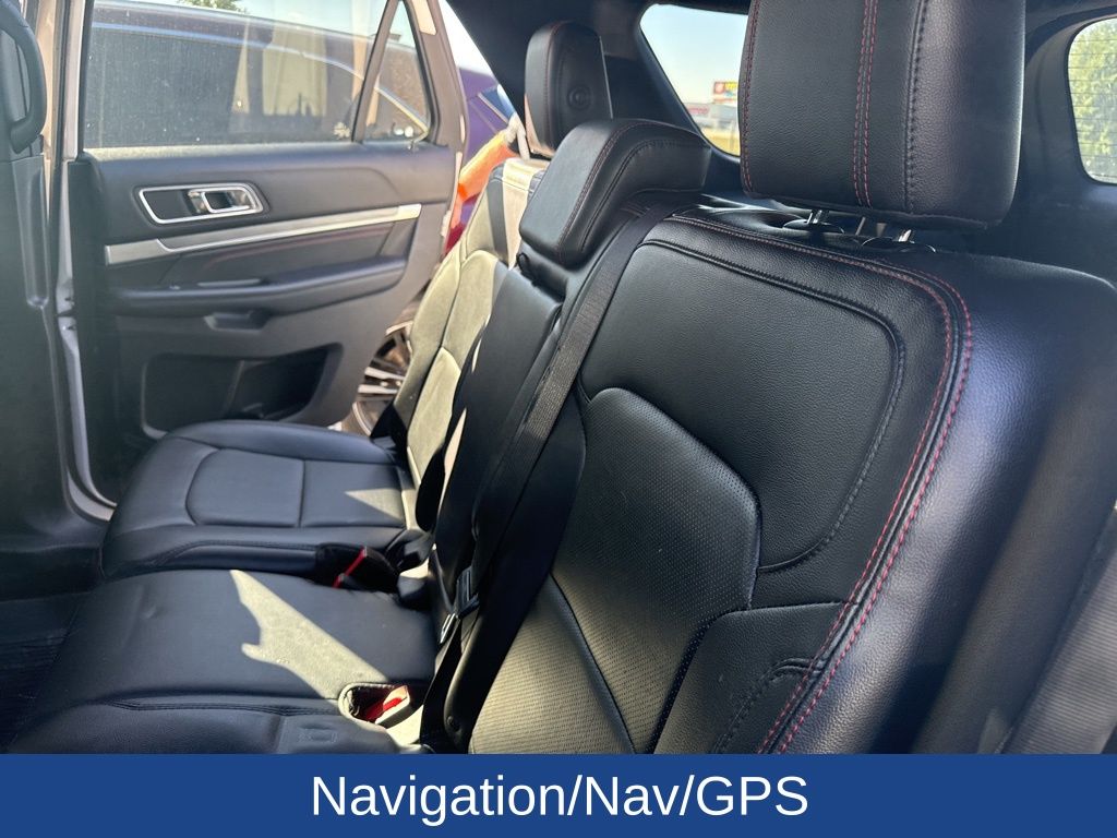 2018 Ford Explorer Sport photo 4
