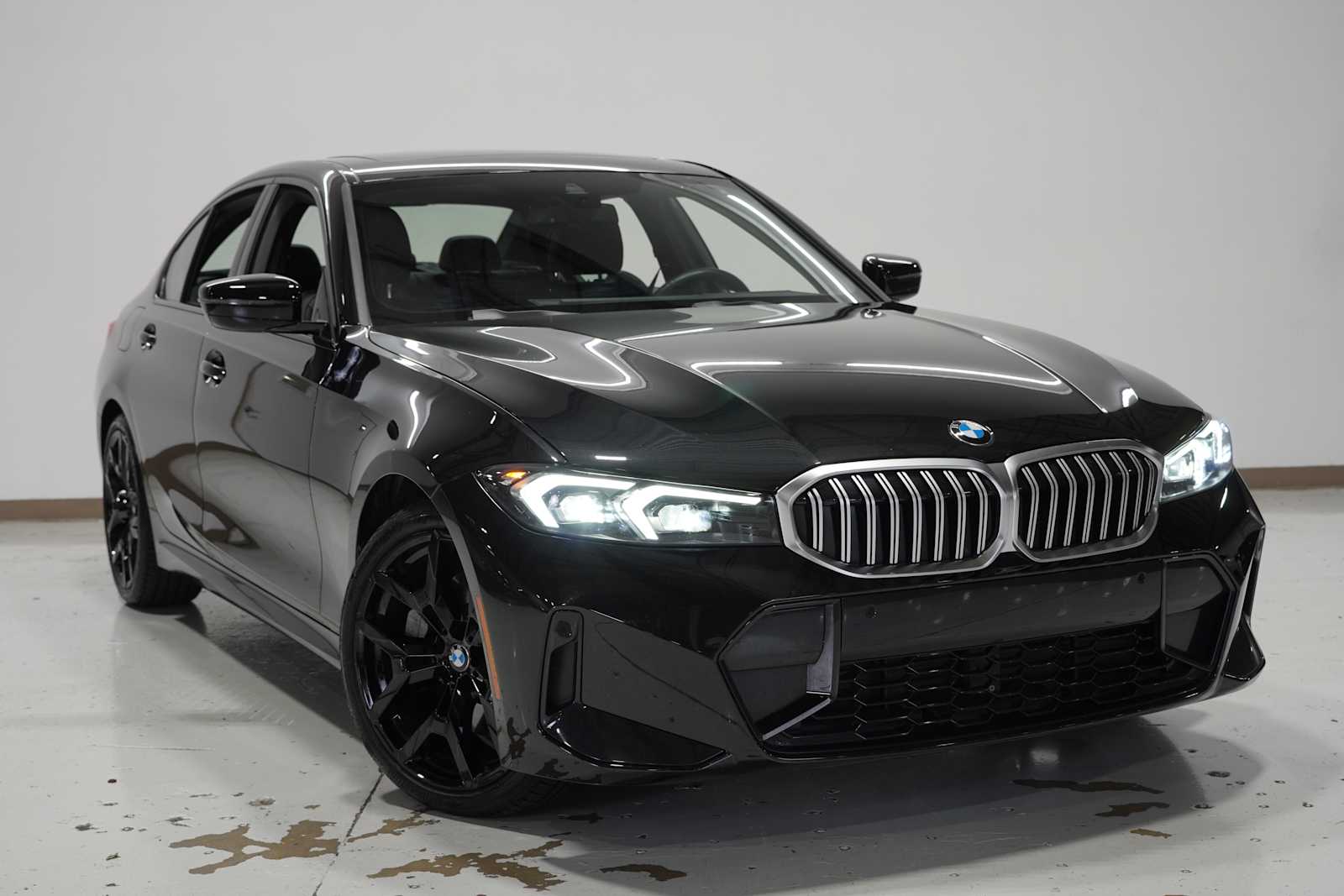 2025 Bmw 330i xDrive photo 3