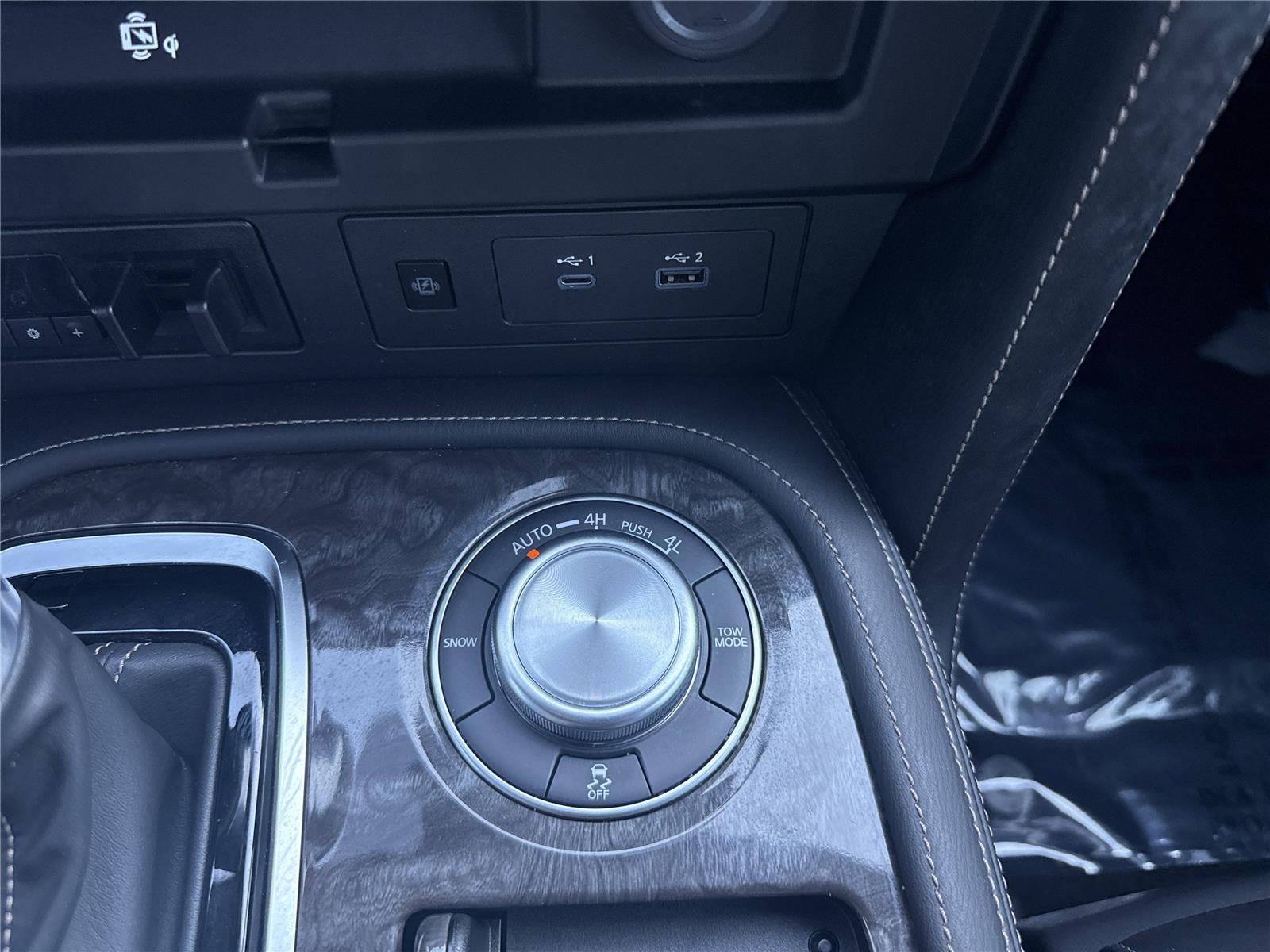 2022 Nissan Armada Platinum photo 32