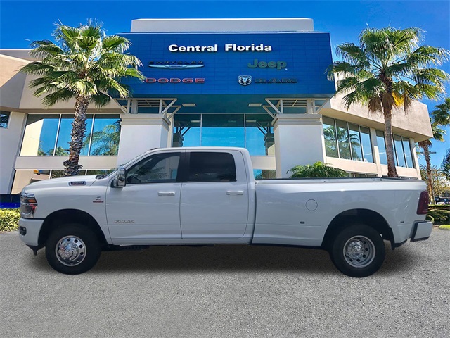 2026 Ram 3500 photo 7
