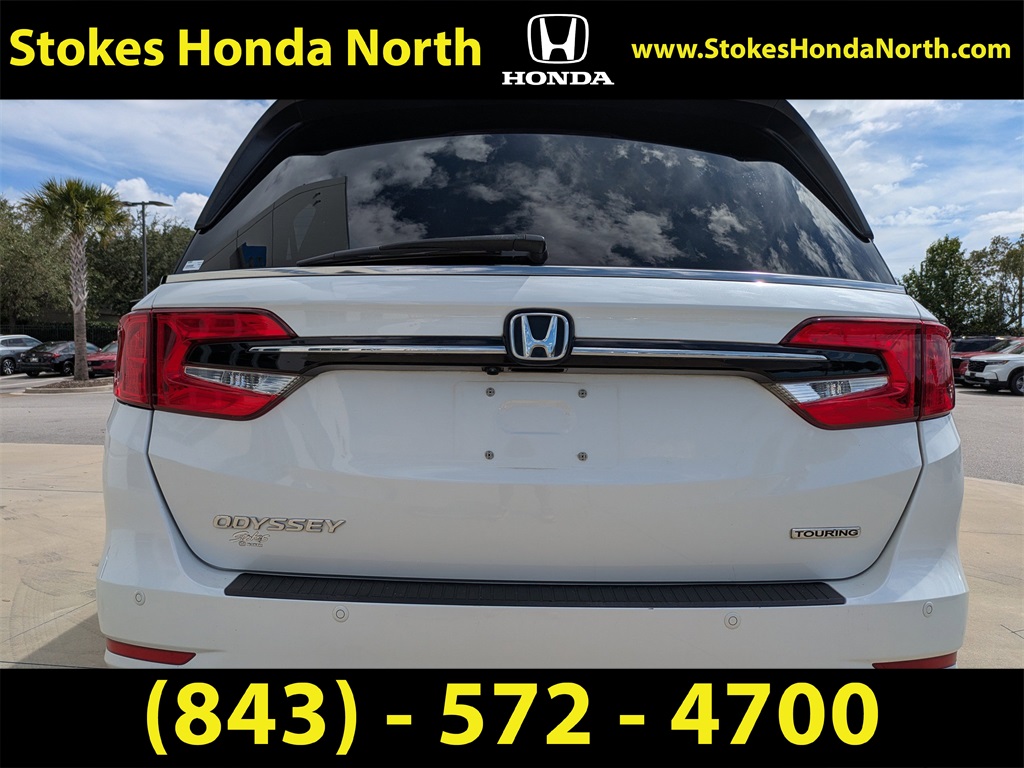 2022 Honda Odyssey Touring photo 4