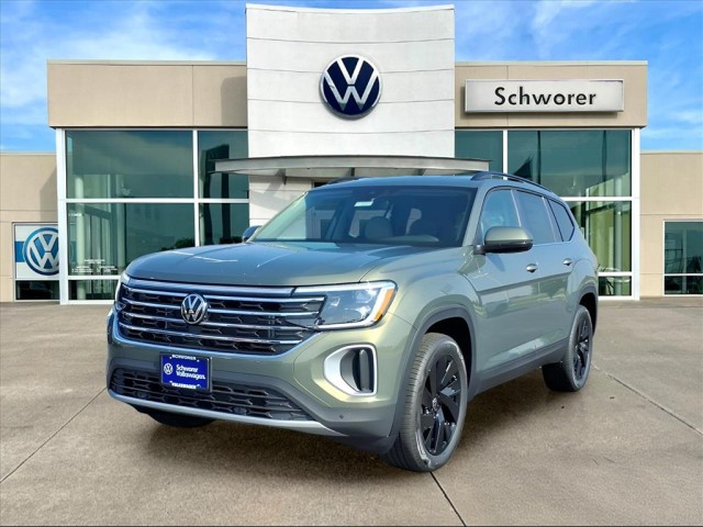 2026 Volkswagen Atlas SE Technology photo 2