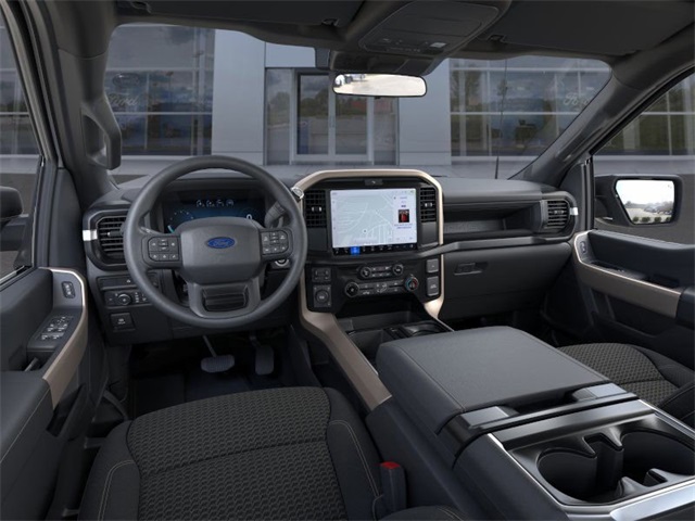 2025 Ford F-150 STX photo 9