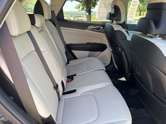 2023 Kia Sportage EX photo 10
