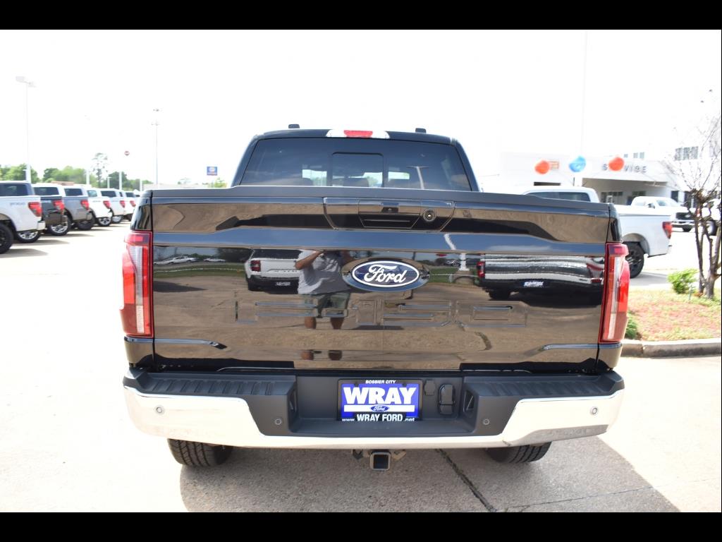 2025 Ford F-150 Lariat photo 2
