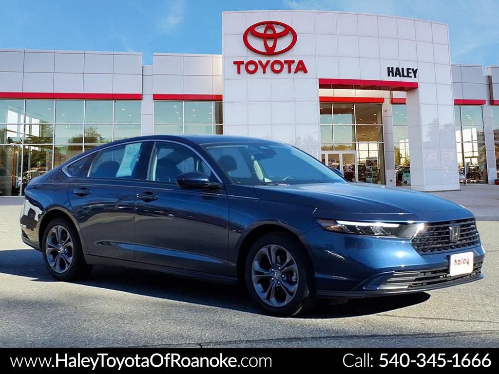 2024 Honda Accord EX's photo