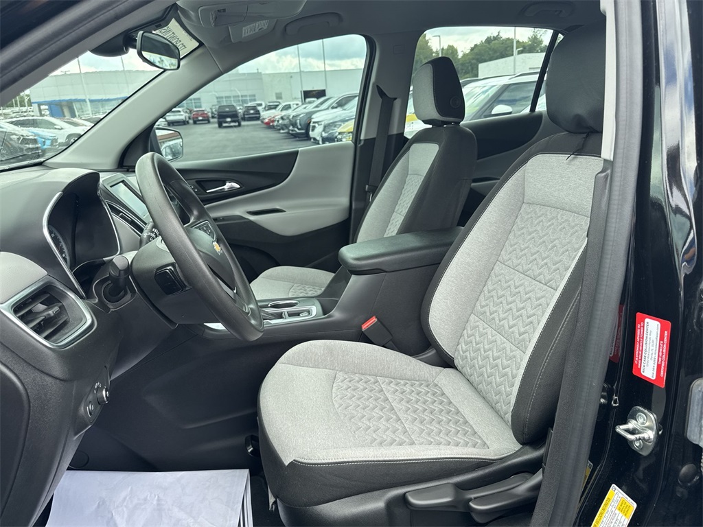 2024 Chevrolet Equinox LS photo 16