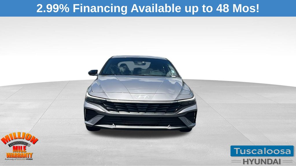 2025 Hyundai Elantra SEL Sport photo 2