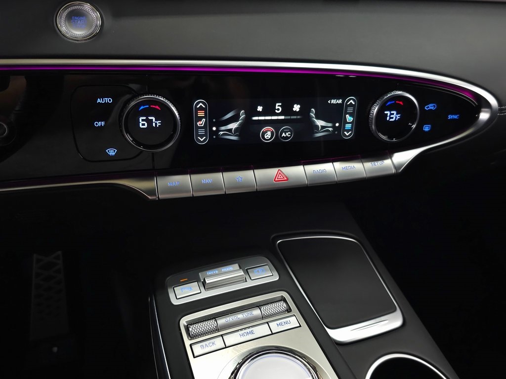 2023 Genesis GV70 3.5T Sport Advanced photo 26