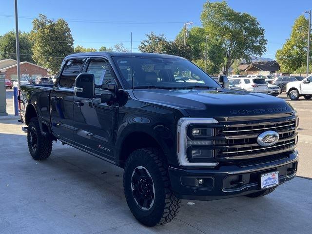 2026 Ford F-250 Platinum photo 3