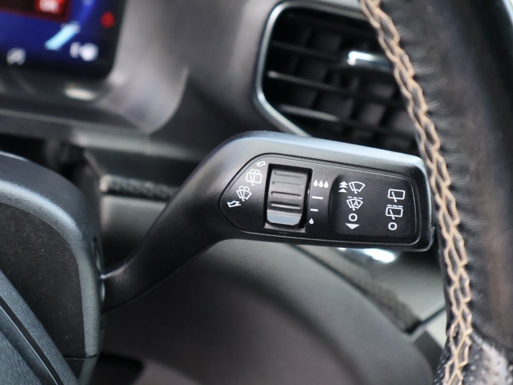 2020 Ford Explorer ST photo 35