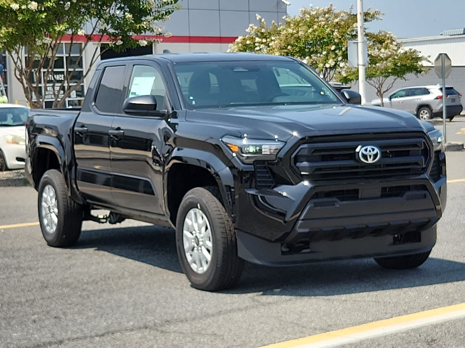 2025 Toyota Tacoma SR Double Cab photo 2