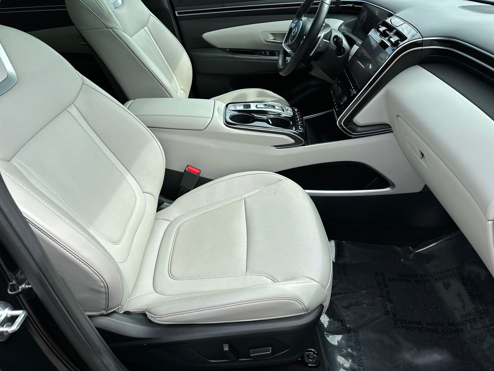 2022 Hyundai Tucson Limited photo 13