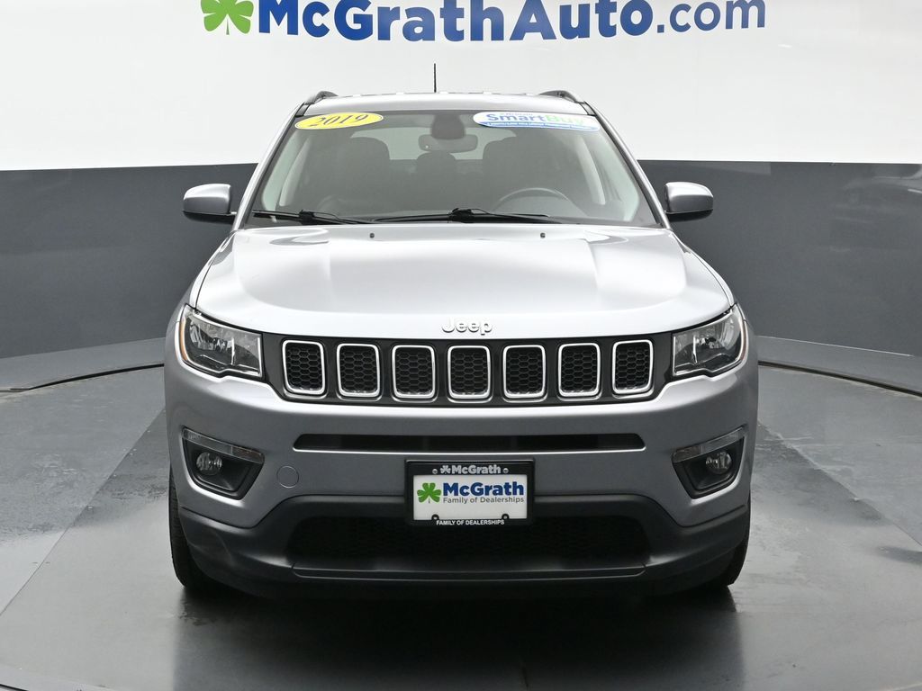 2019 Jeep Compass Latitude photo 3