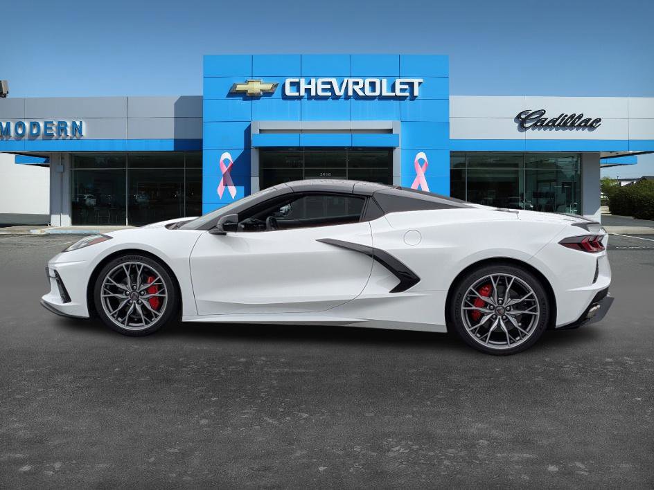 2024 Chevrolet Corvette Stingray 2LT photo 2