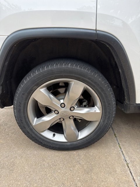 2013 Jeep Grand Cherokee Limited photo 9