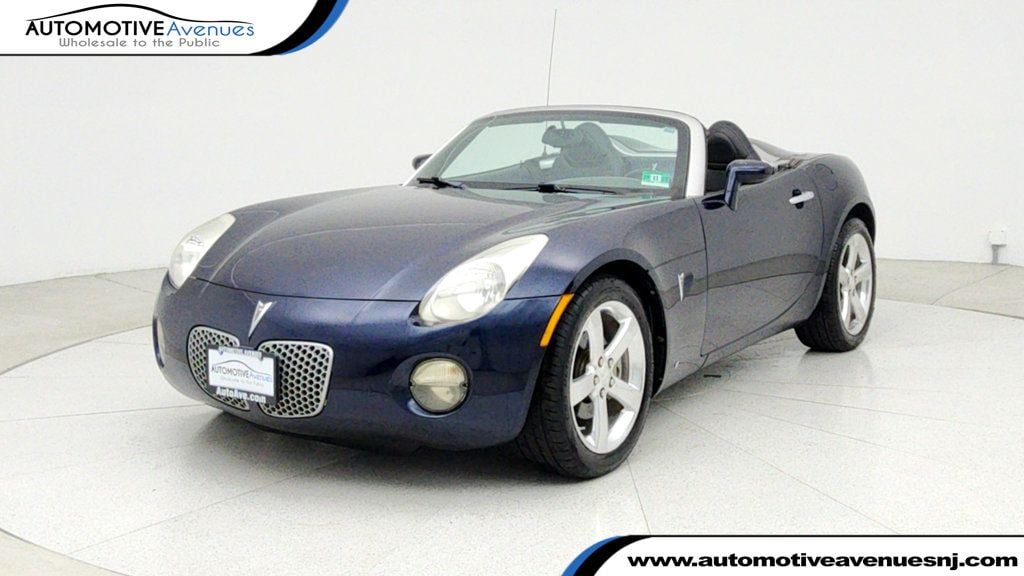 2008 Pontiac Solstice Base's photo
