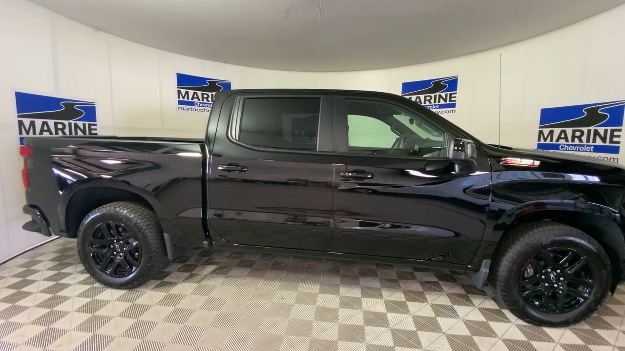 2025 Chevrolet Silverado 1500 RST photo 26