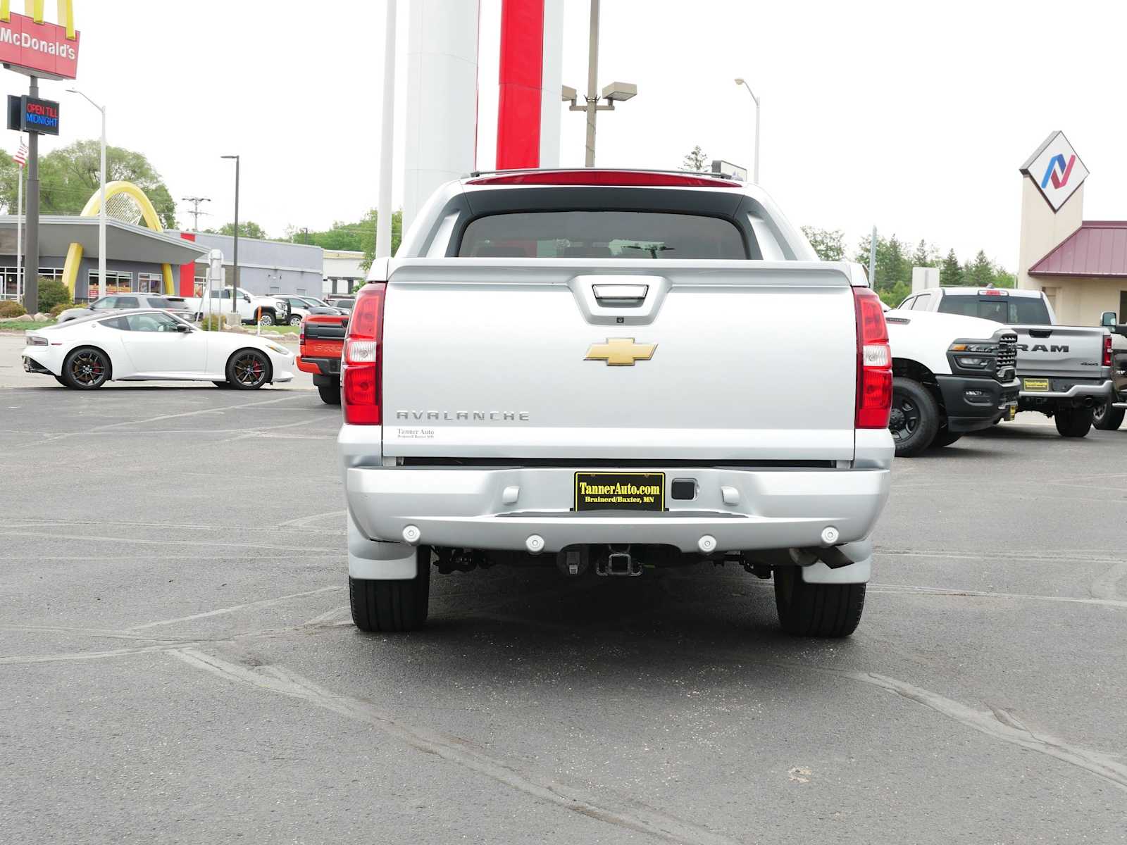 2012 Chevrolet Avalanche LT photo 4