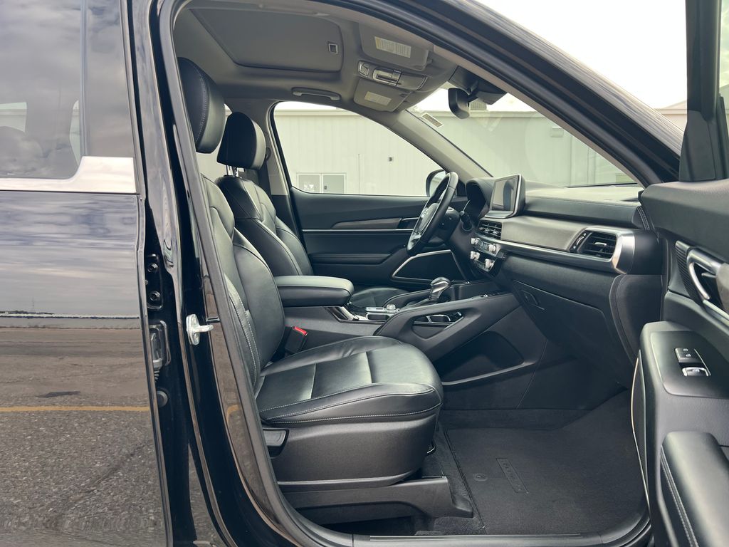 2022 Kia Telluride EX photo 17