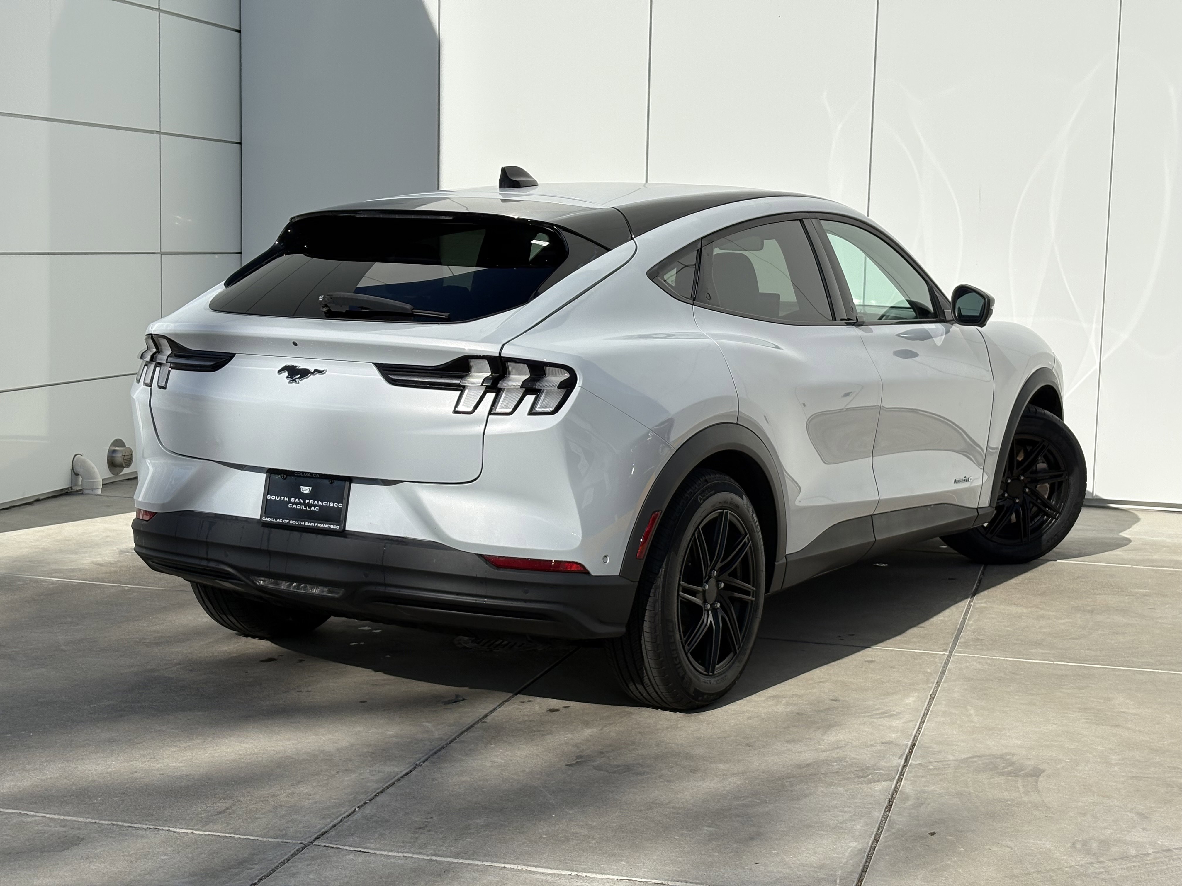 2023 Ford Mustang Mach-E Select photo 7