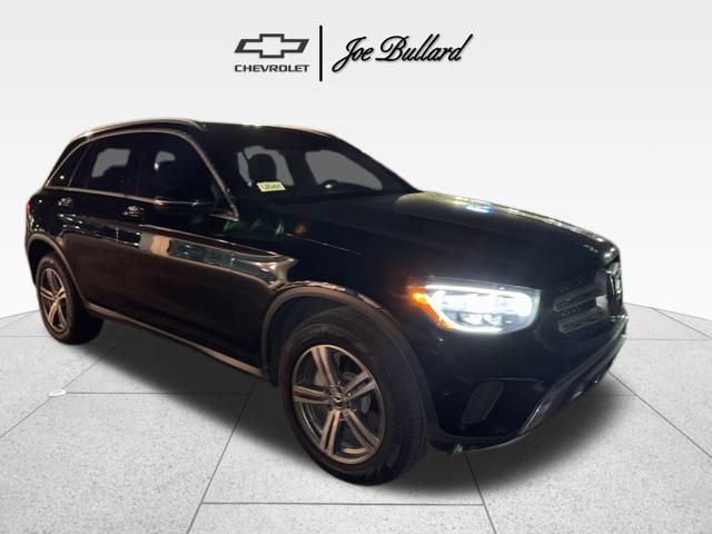 2022 Mercedes Benz GLC 300 photo 2