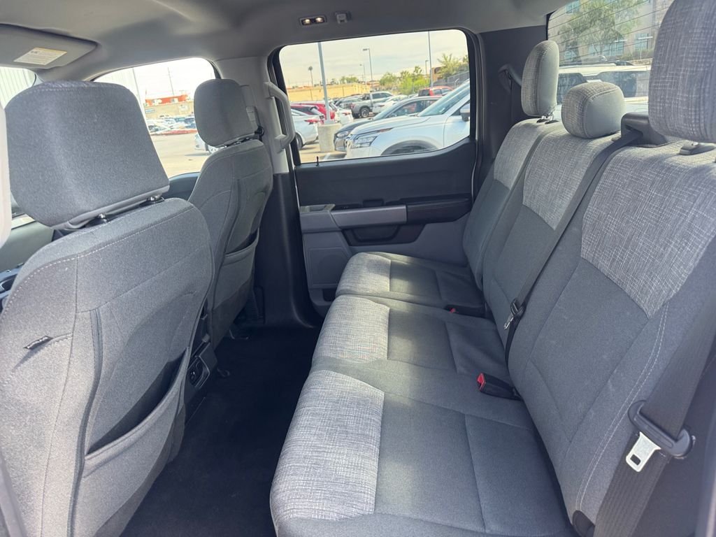 2023 Ford F-150 XLT photo 19