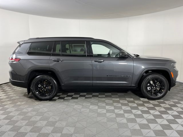 2025 Jeep Grand Cherokee Altitude X photo 4